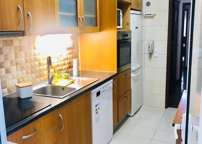 Cantinho Da Gloria * Авейру